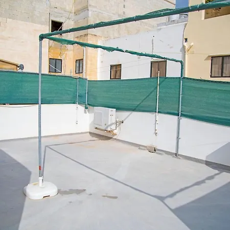 Away From Home, Spacious And Close To Amenities بيت للعطل مارساسكالا
