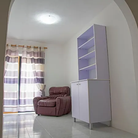 Away From Home, Spacious And Close To Amenities * مارساسكالا